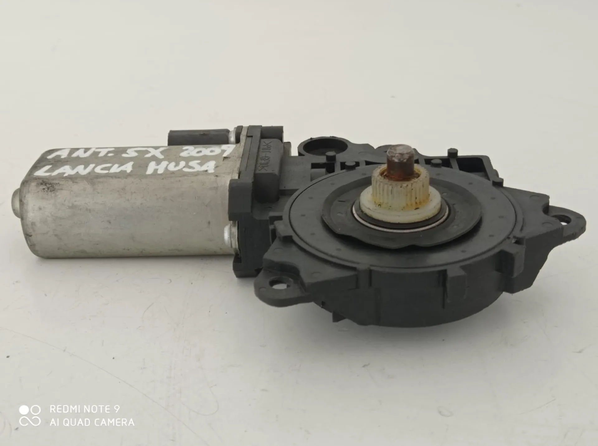 MOTORINO ALZAVETRO ANTERIORE DESTRA con codice 3J2011D da LANCIA Musa 2° Serie (07>)