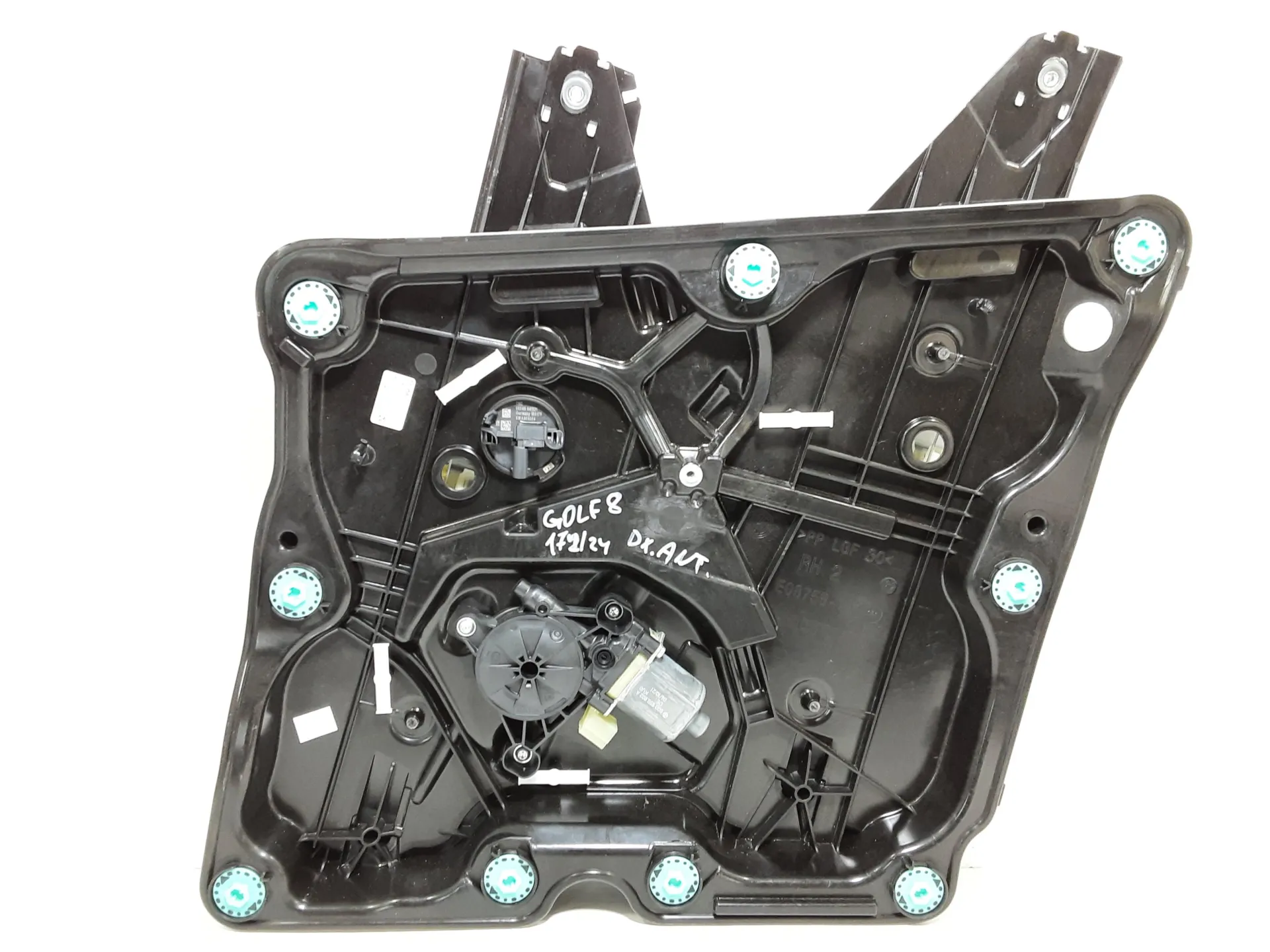 MOTORINO ALZAVETRO ANTERIORE DESTRA con codice 5Q0959802A da VOLKSWAGEN Golf Serie VIII Variant (CG5) (20>)