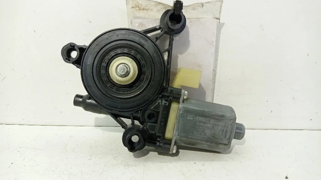 MOTORINO ALZAVETRO ANTERIORE DESTRA VOLKSWAGEN Golf 7 Berlina 5Q0959802B CLHA (12>)