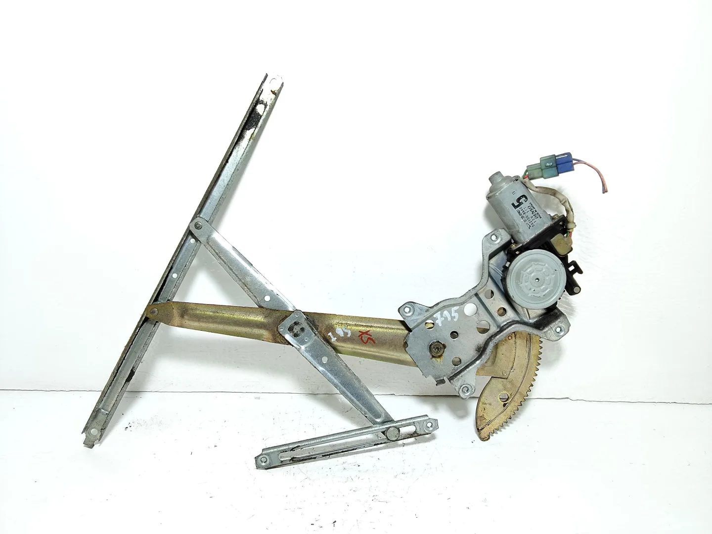 MOTORINO ALZAVETRO ANTERIORE SINISTRO con codice 8572087401 da DAIHATSU Terios 1° Serie (97>06)