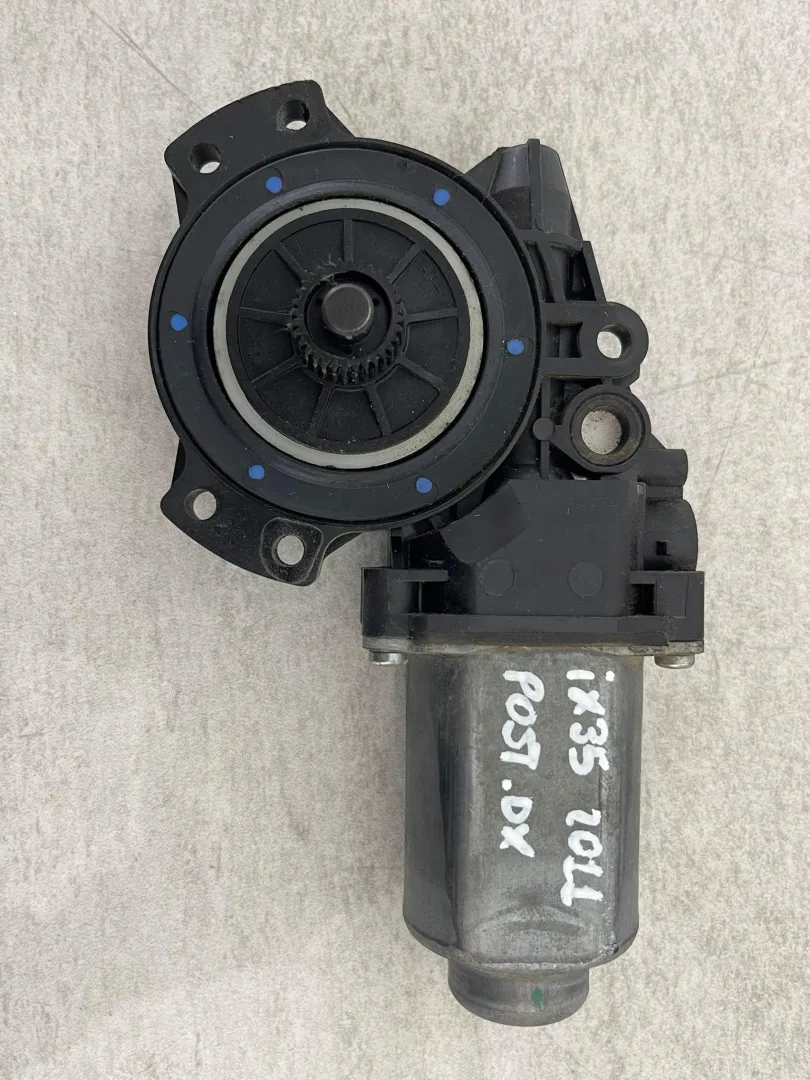 MOTORINO ALZAVETRO POSTERIORE DESTRA con codice 402353 da HYUNDAI iX35 1° Serie (10>)