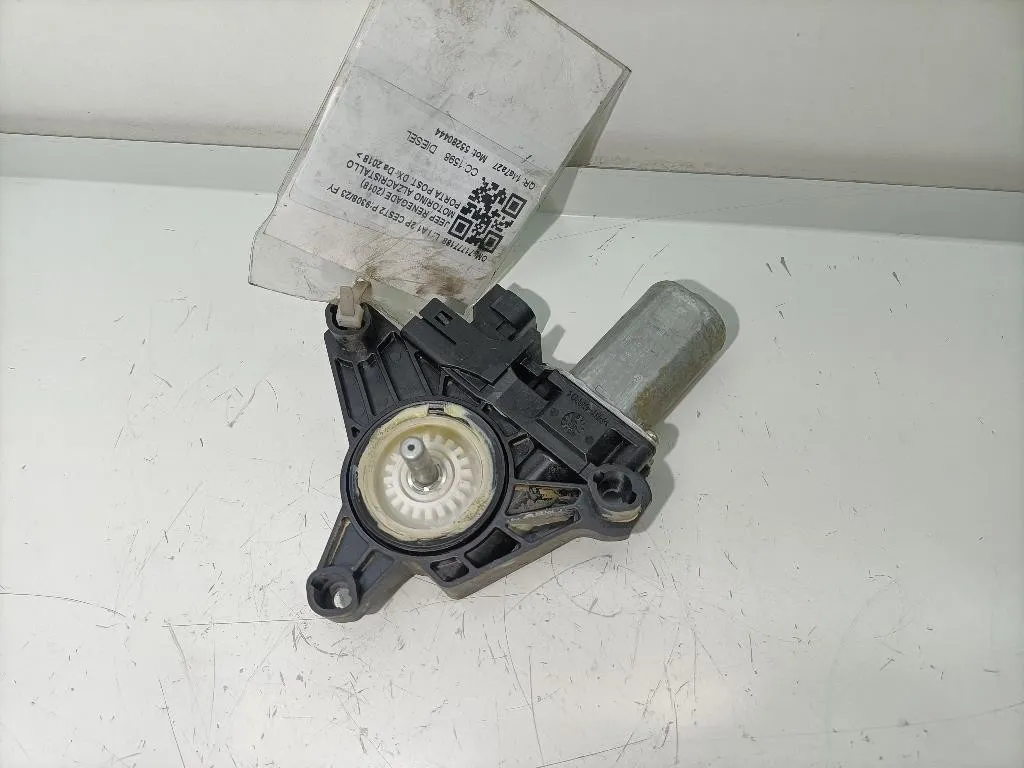 MOTORINO ALZAVETRO POSTERIORE DESTRA con codice 71777188 da JEEP Renegade Serie (18>)