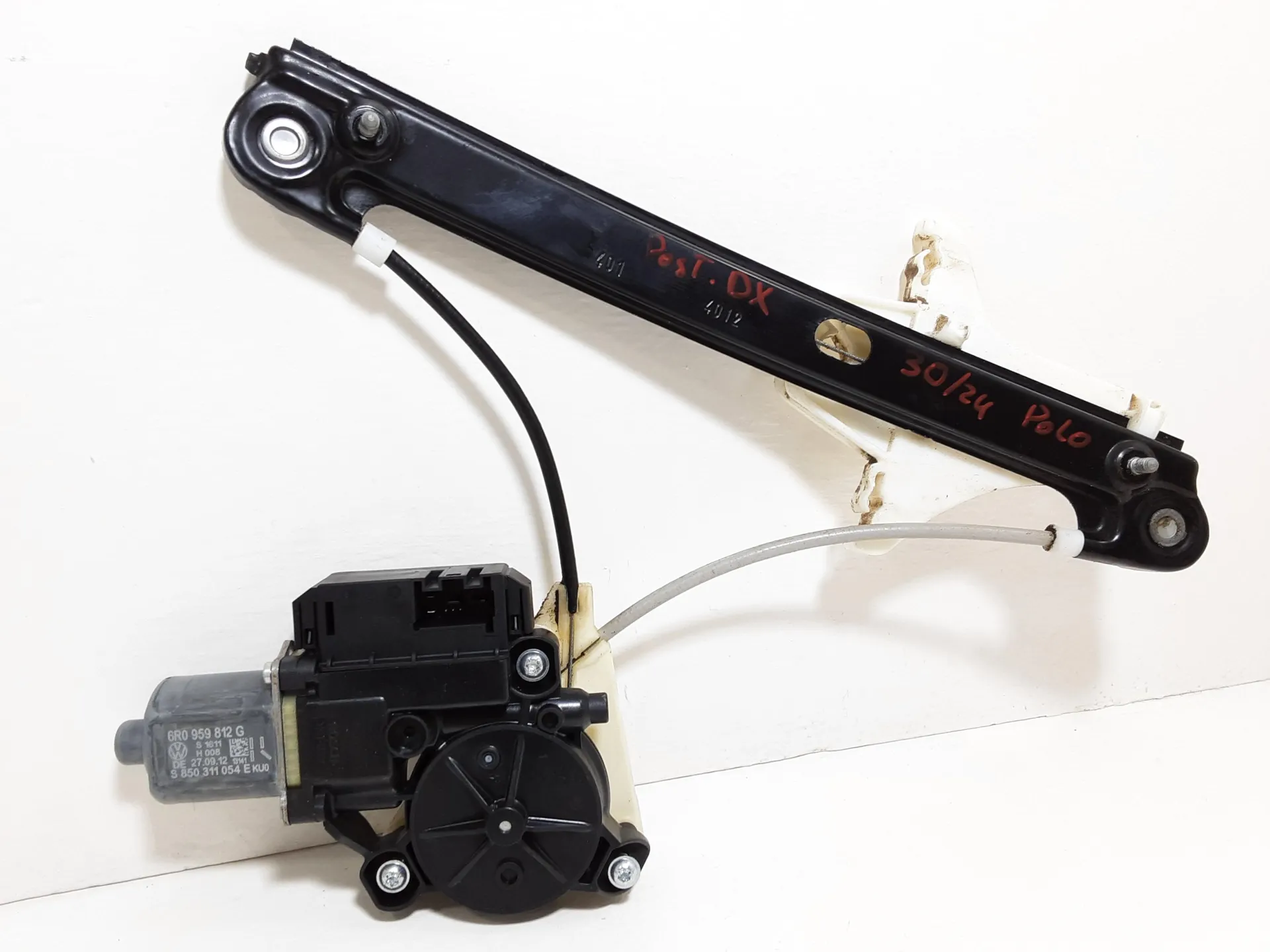 MOTORINO ALZAVETRO POSTERIORE DESTRA con codice 6R0959812G da VOLKSWAGEN Polo 5° Serie (09>17)