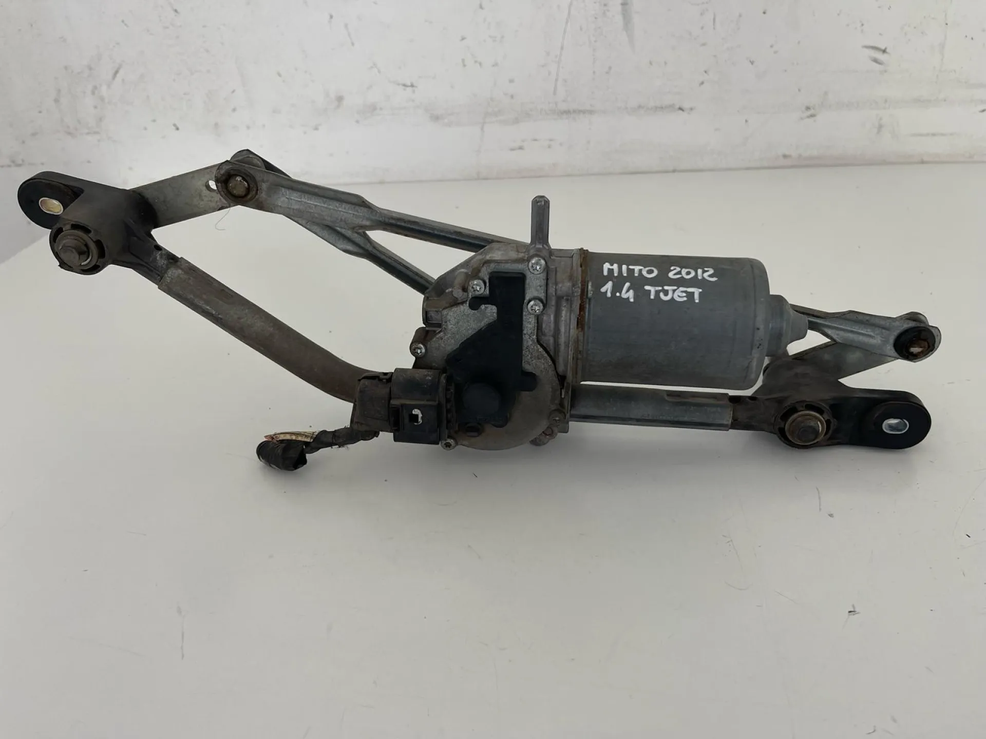 MOTORINO TERGI ANT COMPLETO DI TANDEM con codice W09106 da ALFA ROMEO Mito Serie (955_) (08>)