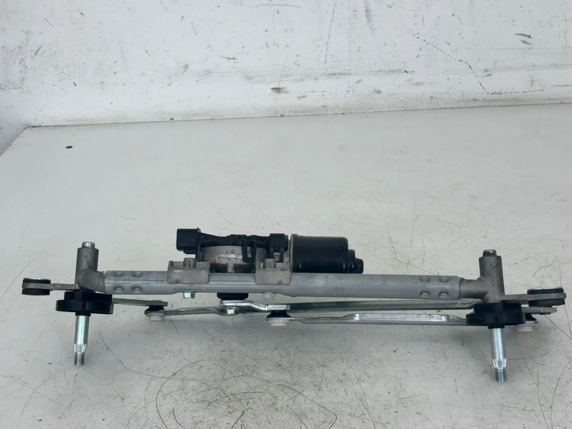 MOTORINO TERGI ANT COMPLETO DI TANDEM con codice 98100-K7000 da HYUNDAI i10 Serie (AC3, AI3) (19>)
