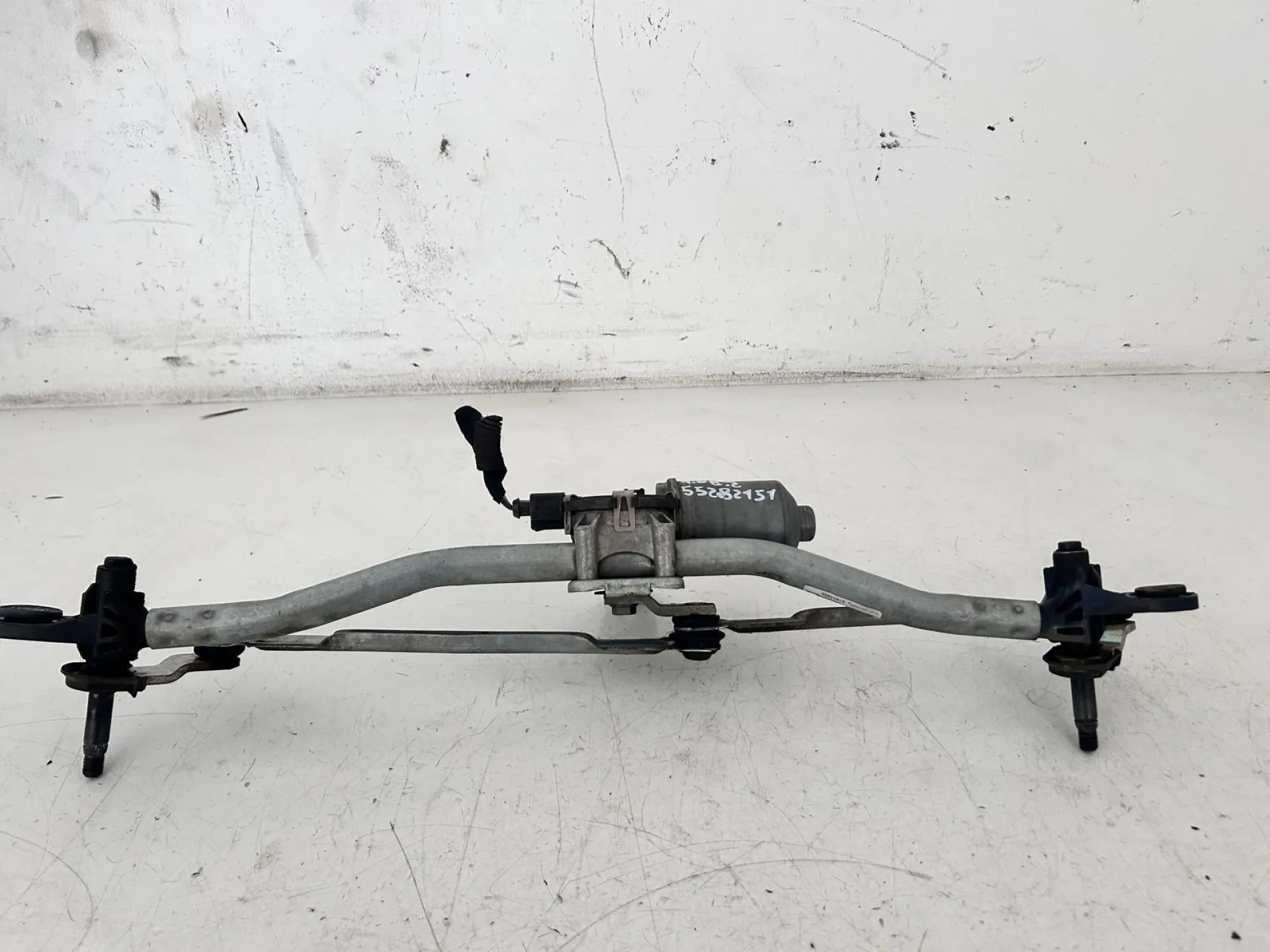 MOTORINO TERGI ANT COMPLETO DI TANDEM con codice 0390243524 da JEEP Renegade Serie (18>)