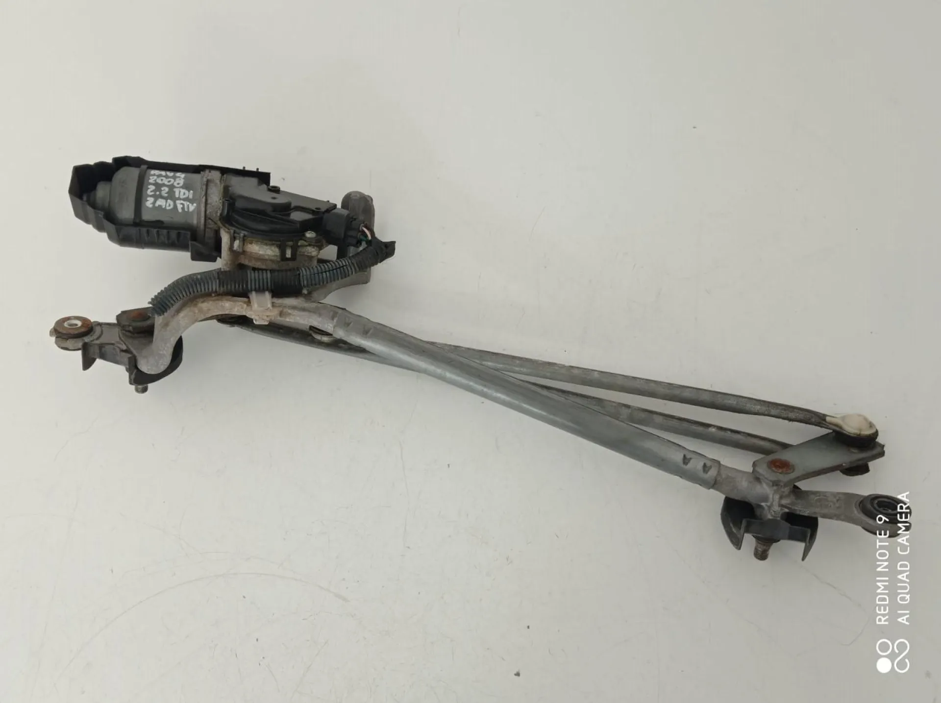 MOTORINO TERGI ANT COMPLETO DI TANDEM con codice 85110-42150 da TOYOTA Rav4 4° Serie (05>09)