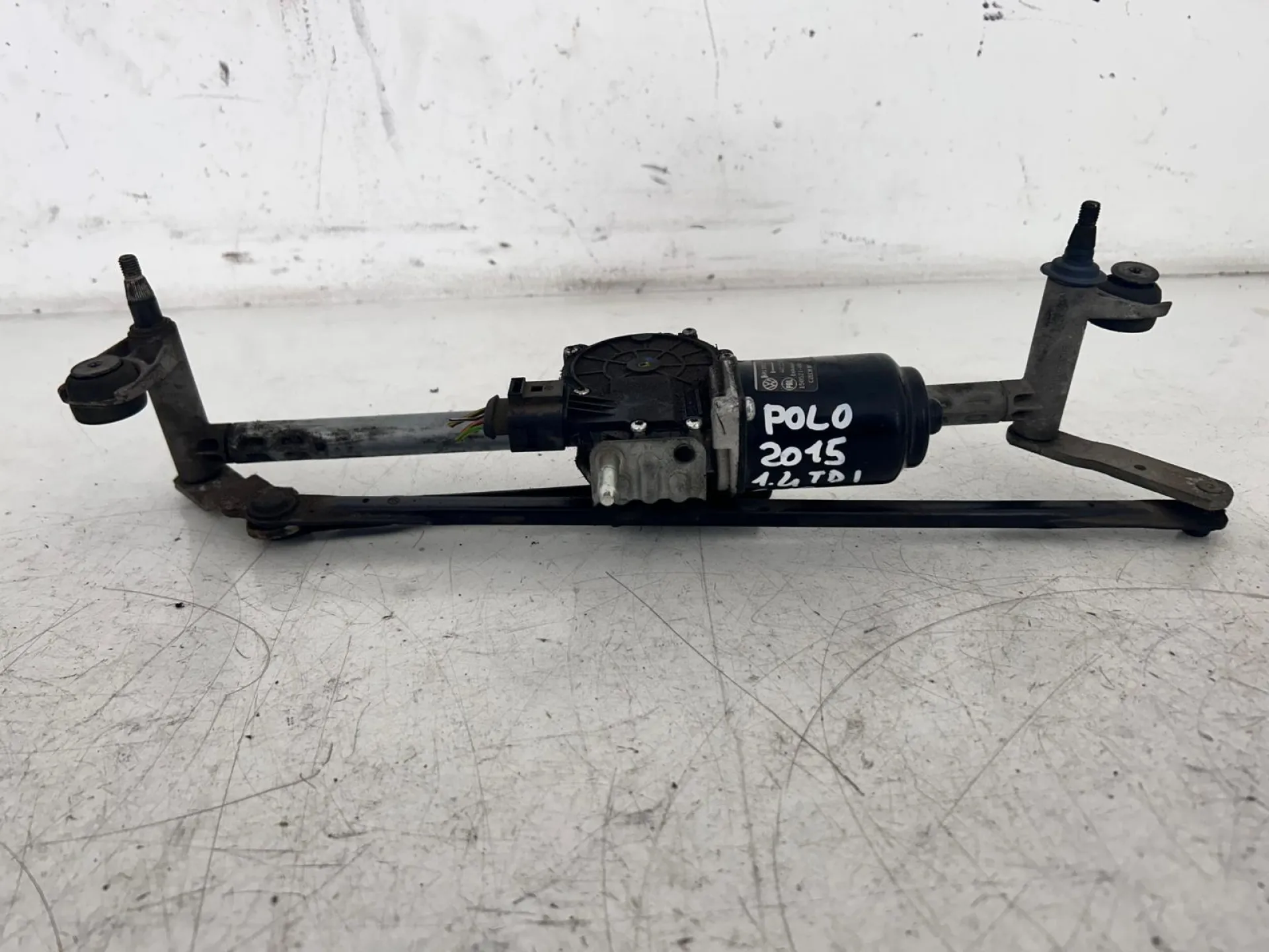 MOTORINO TERGI ANT COMPLETO DI TANDEM con codice 6R1955113A da VOLKSWAGEN Polo 5° Serie (09>17)