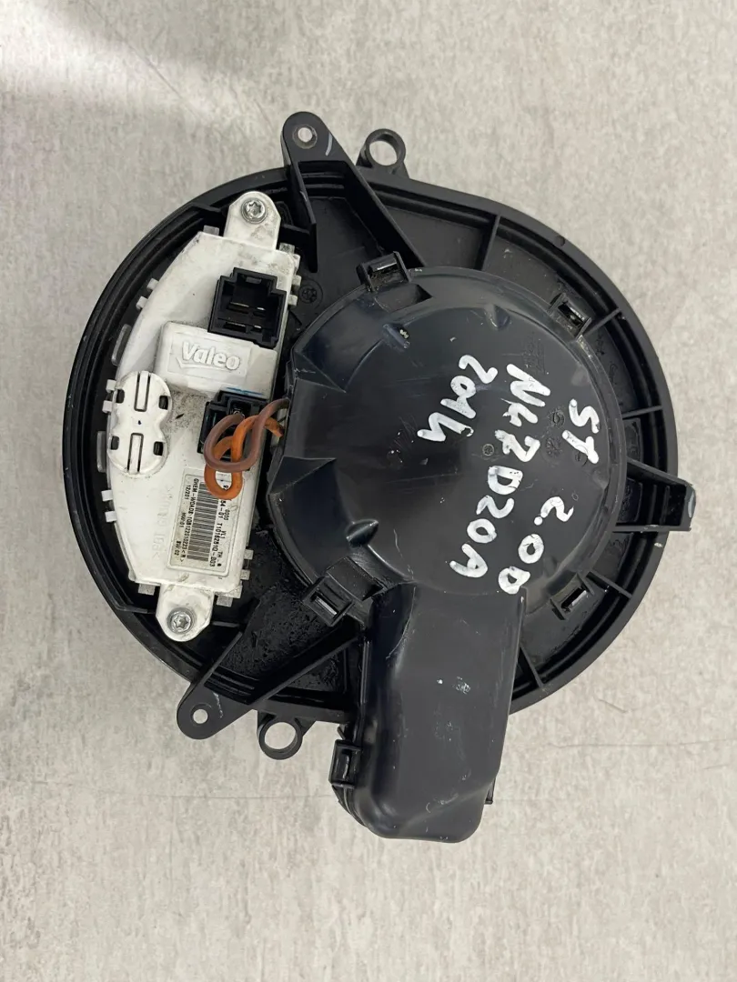 MOTORINO VENTILAZIONE ABITACOLO con codice T10162510 da 64119350395 BMW Serie 1 (F21) con codice motore N47D20A Diesel 2000