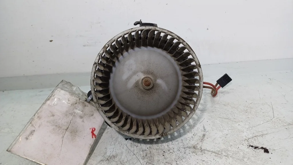 MOTORINO VENTILAZIONE ABITACOLO MERCEDES Classe GLK Serie (X204) V7771001 651916 diesel 2143 (08>15)