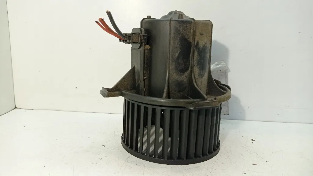MOTORINO VENTILAZIONE ABITACOLO PEUGEOT 307 Berlina 2° Serie 6441Y7 DV6TED4 diesel 1560 (05>)