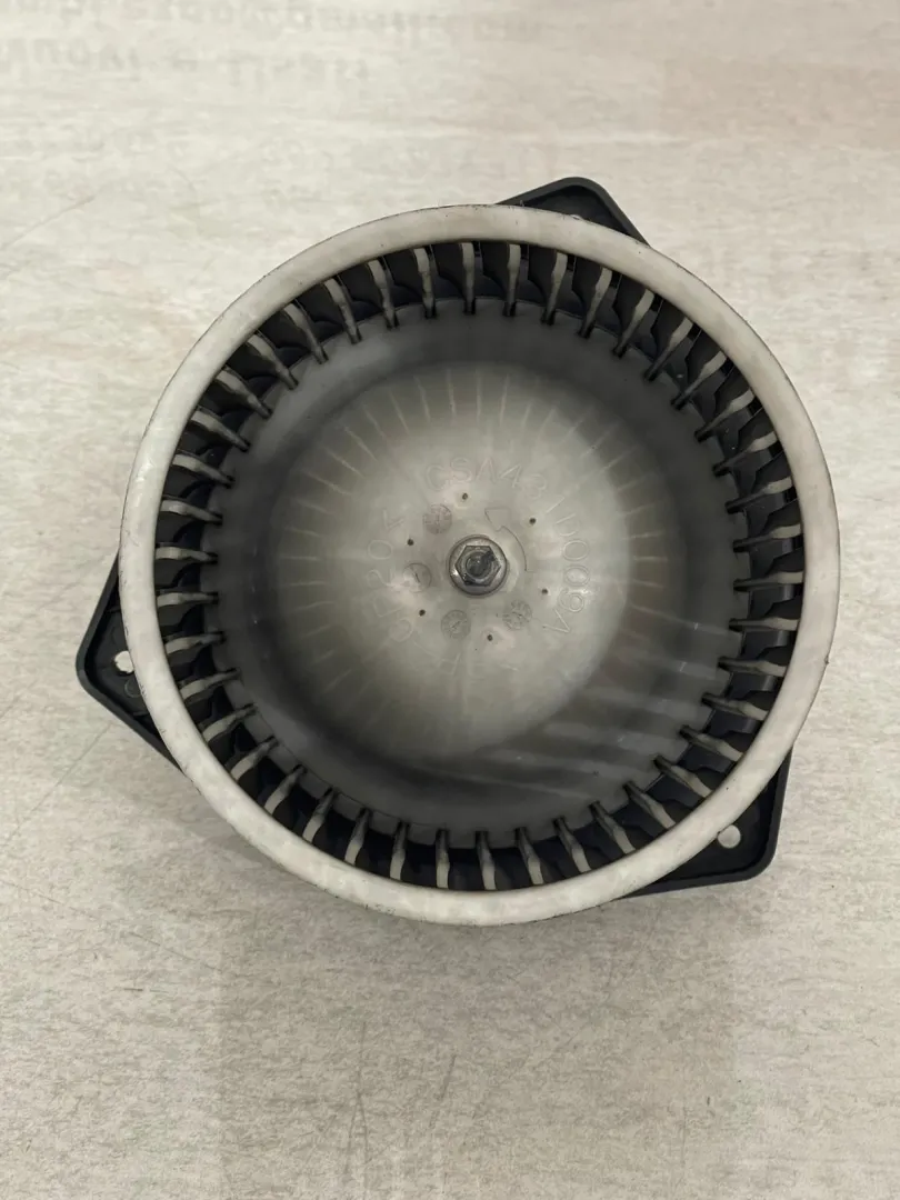 MOTORINO VENTILAZIONE ABITACOLO con codice CSA431D214 da 1607025680 PEUGEOT 4007 1° Serie con codice motore 4HN Diesel 2200