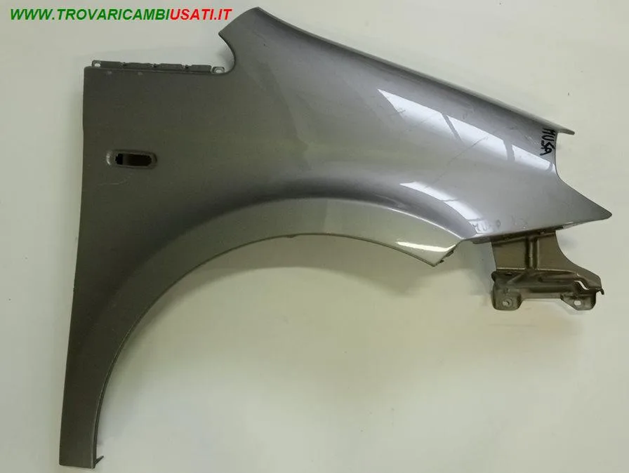 PARAFANGO ANT. DX GRIGIO MEDIO MET LANCIA - MUSA - 2004 > 2007 CODICE/I: OE 51732260 999-U1309926 LA3503013