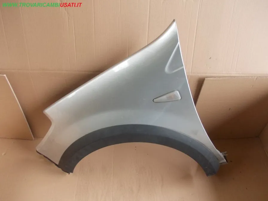 PARAFANGO ANT.S. ARGENTO DACIA SANDERO (B90)