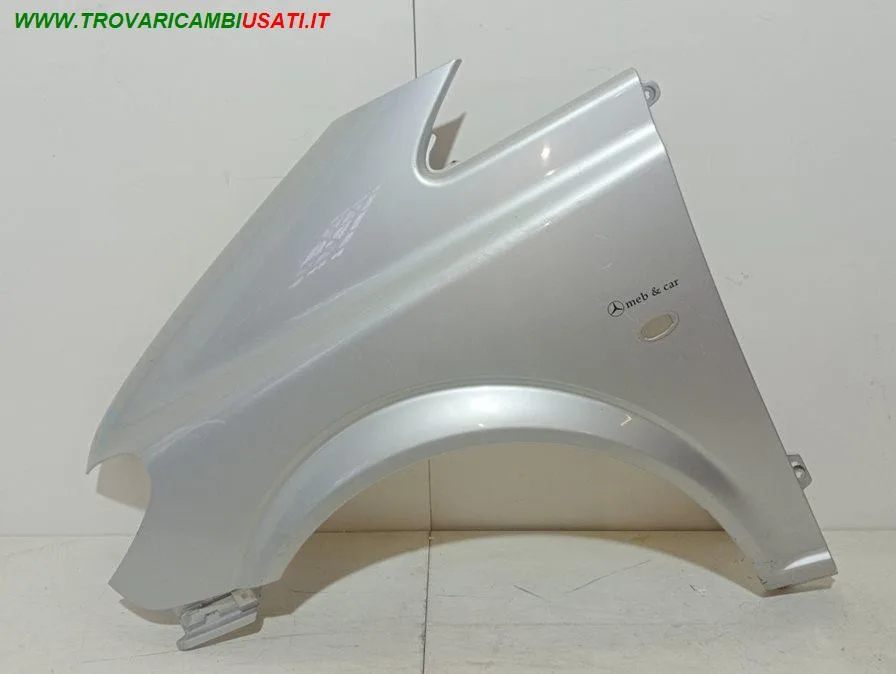 PARAFANGO ANT. SX ARGENTO MERCEDES - VITO - 2003 > 2010 CODICE/I: ME9093014 OE A6396305107 999-U1296467
