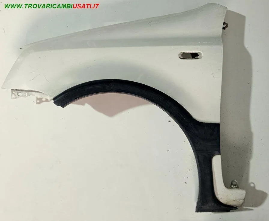 PARAFANGO ANT. SX BIANCO 4X4 FIAT - PANDA - 2003 > 2011 CODICE/I: 999-U1308718 OE 51730821 FT1223024