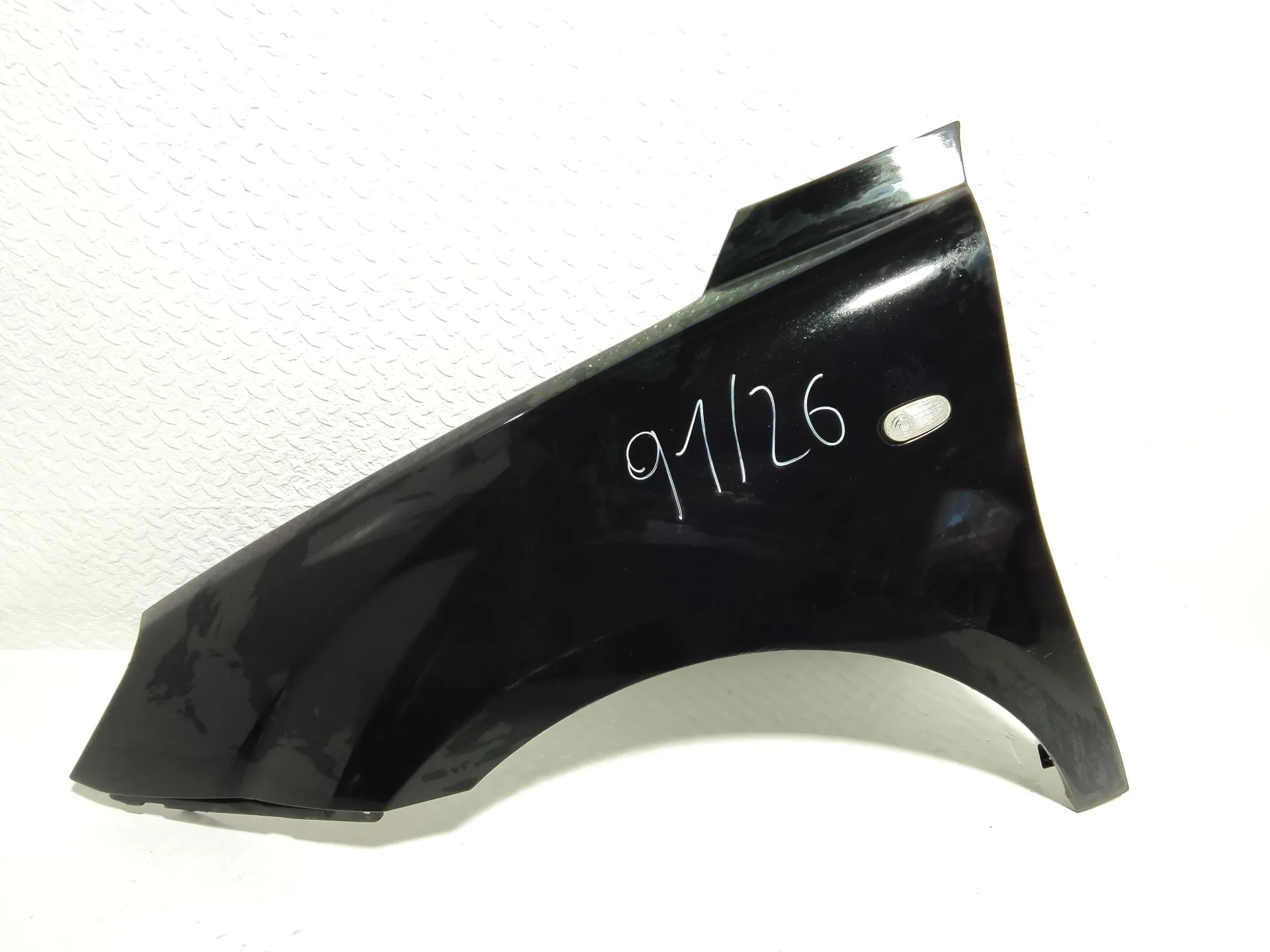 PARAFANGO ANTERIORE SINISTRO con codice 102AA3501 da ALFA ROMEO Mito Serie (955_) (08>)