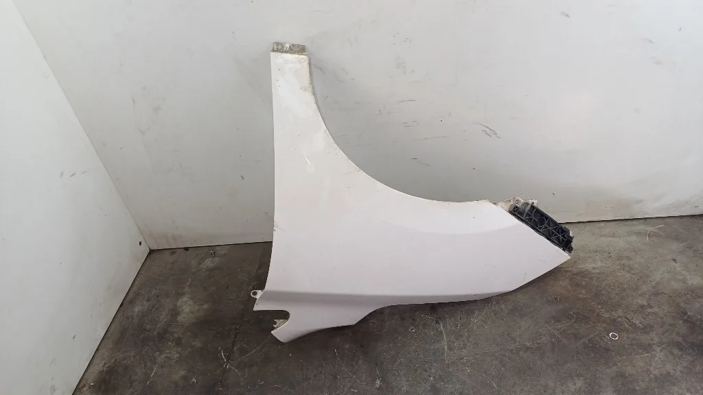 PARAFANGO ANTERIORE SINISTRO HYUNDAI iX35 1° Serie 663112S000 D4FD (10>)