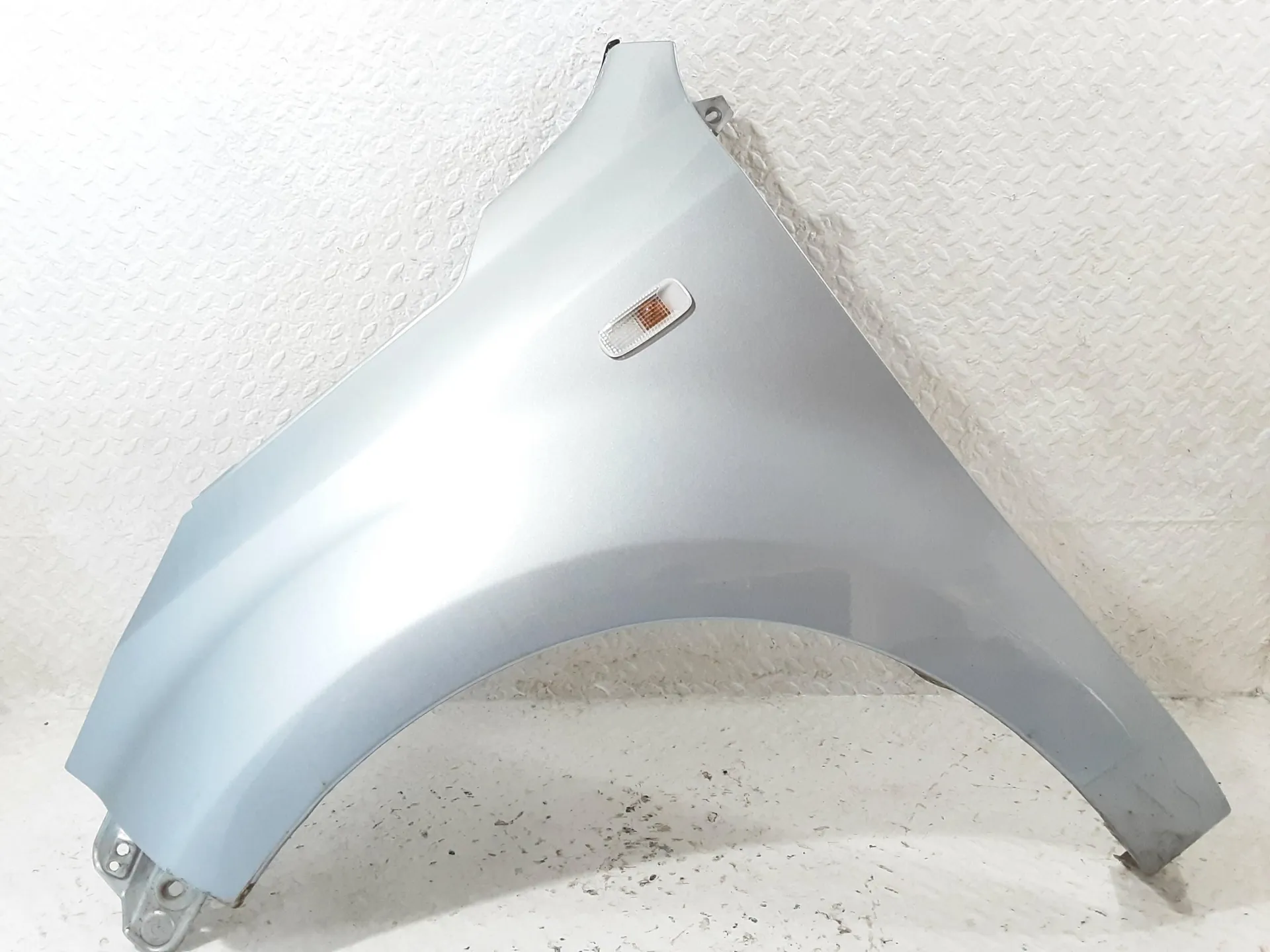PARAFANGO ANTERIORE SINISTRO DAIHATSU Terios 2° Serie con codice motore 3SZ/3SZ-VE-VE (06>)