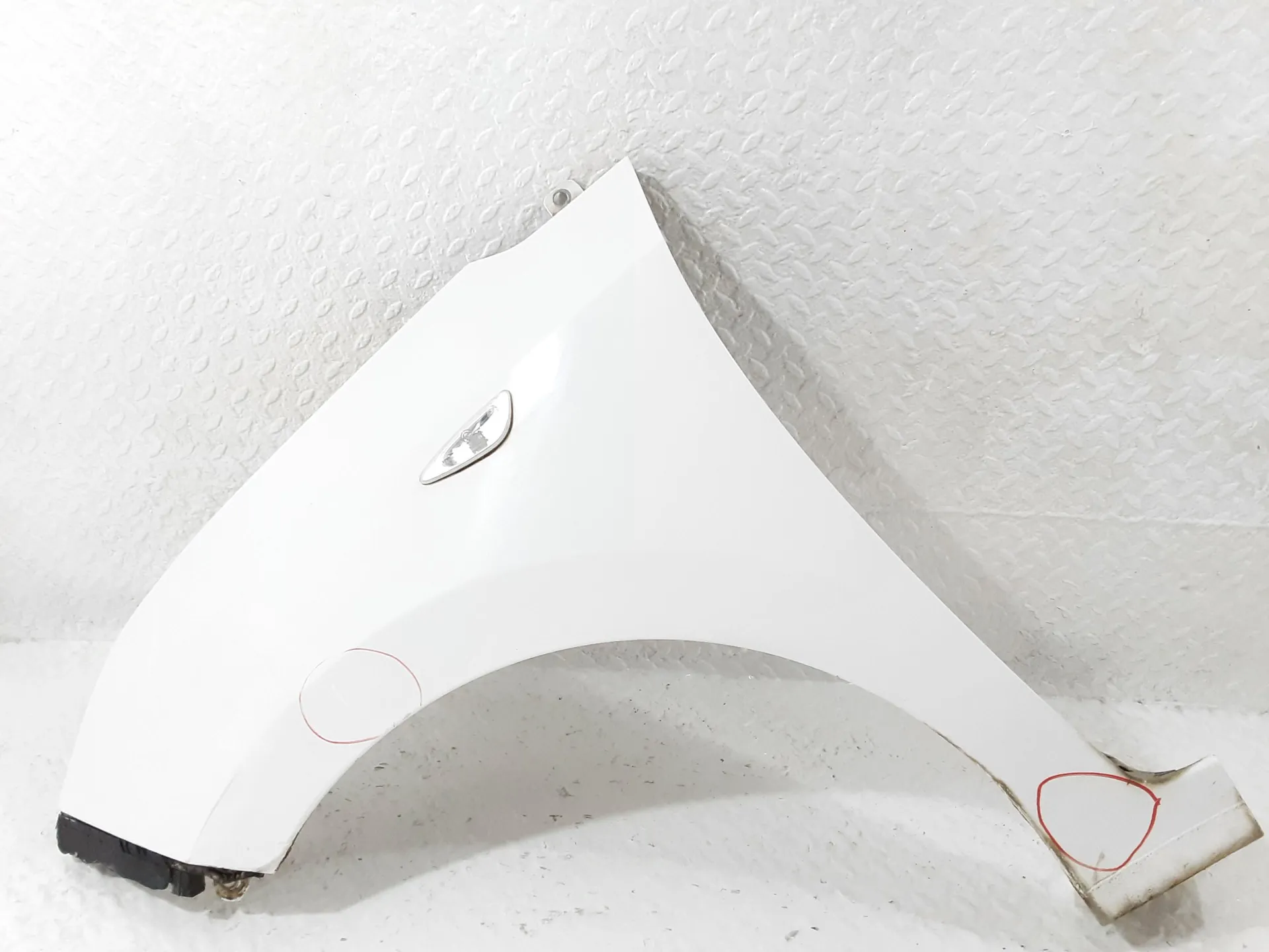 PARAFANGO ANTERIORE SINISTRO HYUNDAI i10 2° Serie con codice motore B3LA/B3LA (11>)