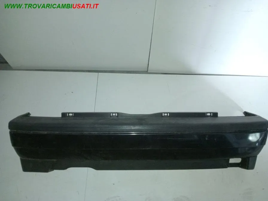 PARAURTI POST. NERO MET CON FASCIA NERA VOLKSWAGEN GOLF 3 porte