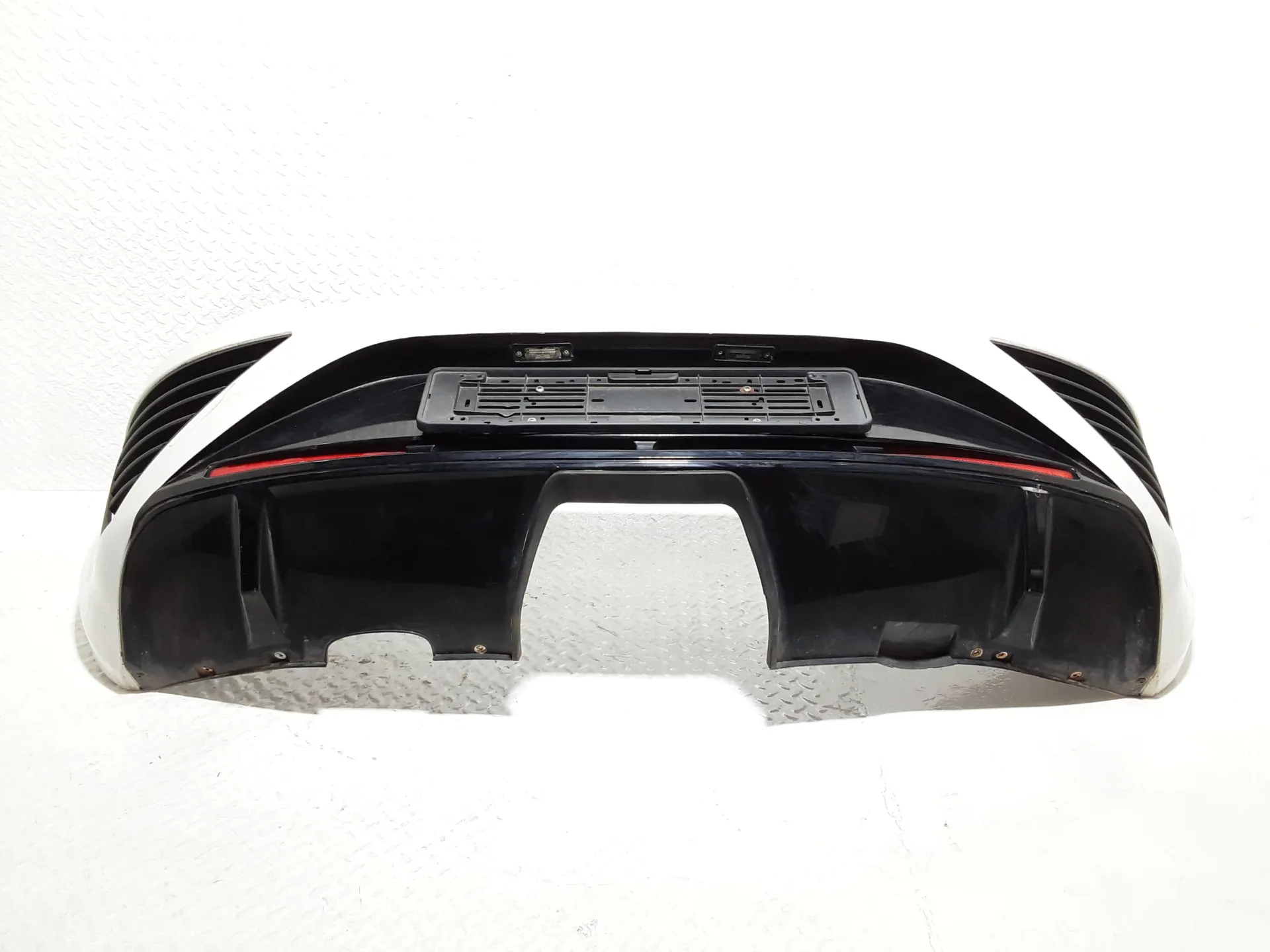 PARAURTI POSTERIORE COMPLETO con codice 6j3071061 da SEAT Ibiza Serie (08>12)