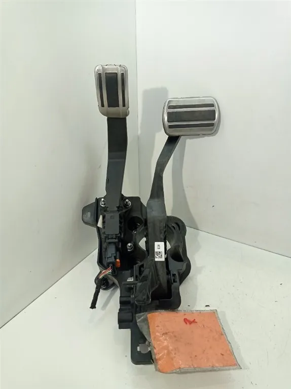 PEDALE FRENO PER CAMBIO AUTOMATICO PEUGEOT 2008 Serie DV5RC/YHZ (19>)