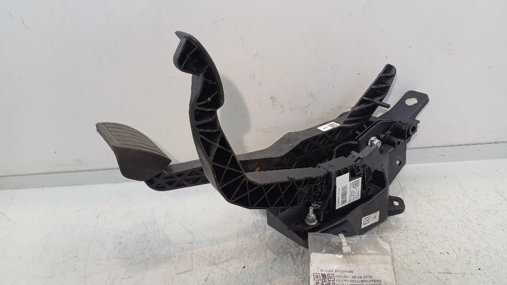 PEDALE FRENO PER CAMBIO AUTOMATICO PEUGEOT 208 Serie 9837891880 EB2ADT-HNK-HN05 (19>)