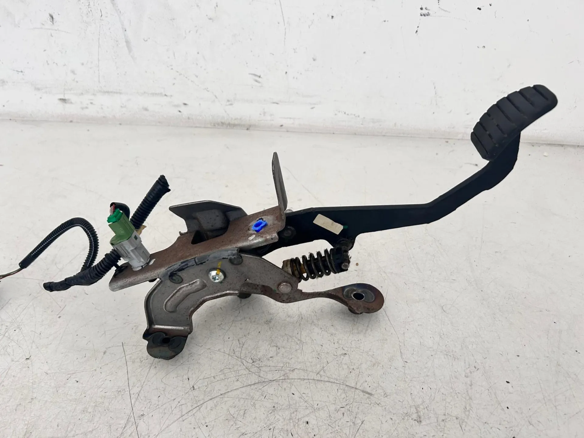 PEDALE FRIZIONE RENAULT Clio Serie IV 465033591R (12>19)