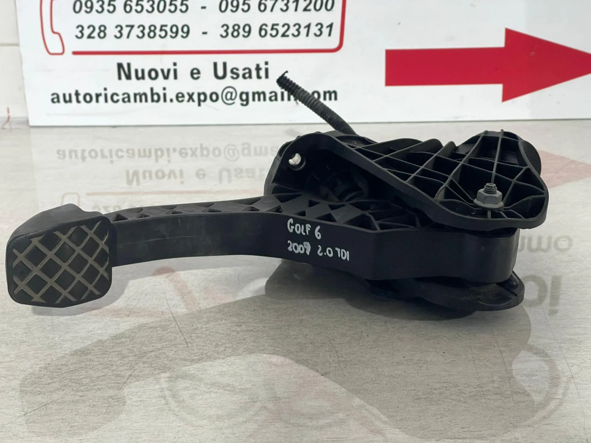 PEDALE FRIZIONE con codice 1K1721059EG da VOLKSWAGEN Golf 6 Berlina (08>12)