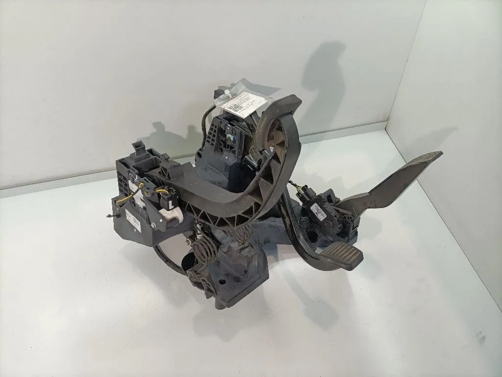 PEDALIERA COMPLETA FRENO + FRIZIONE + ACCELERATORE OPEL Meriva 3° Serie 39050159 B16DTC (10>)