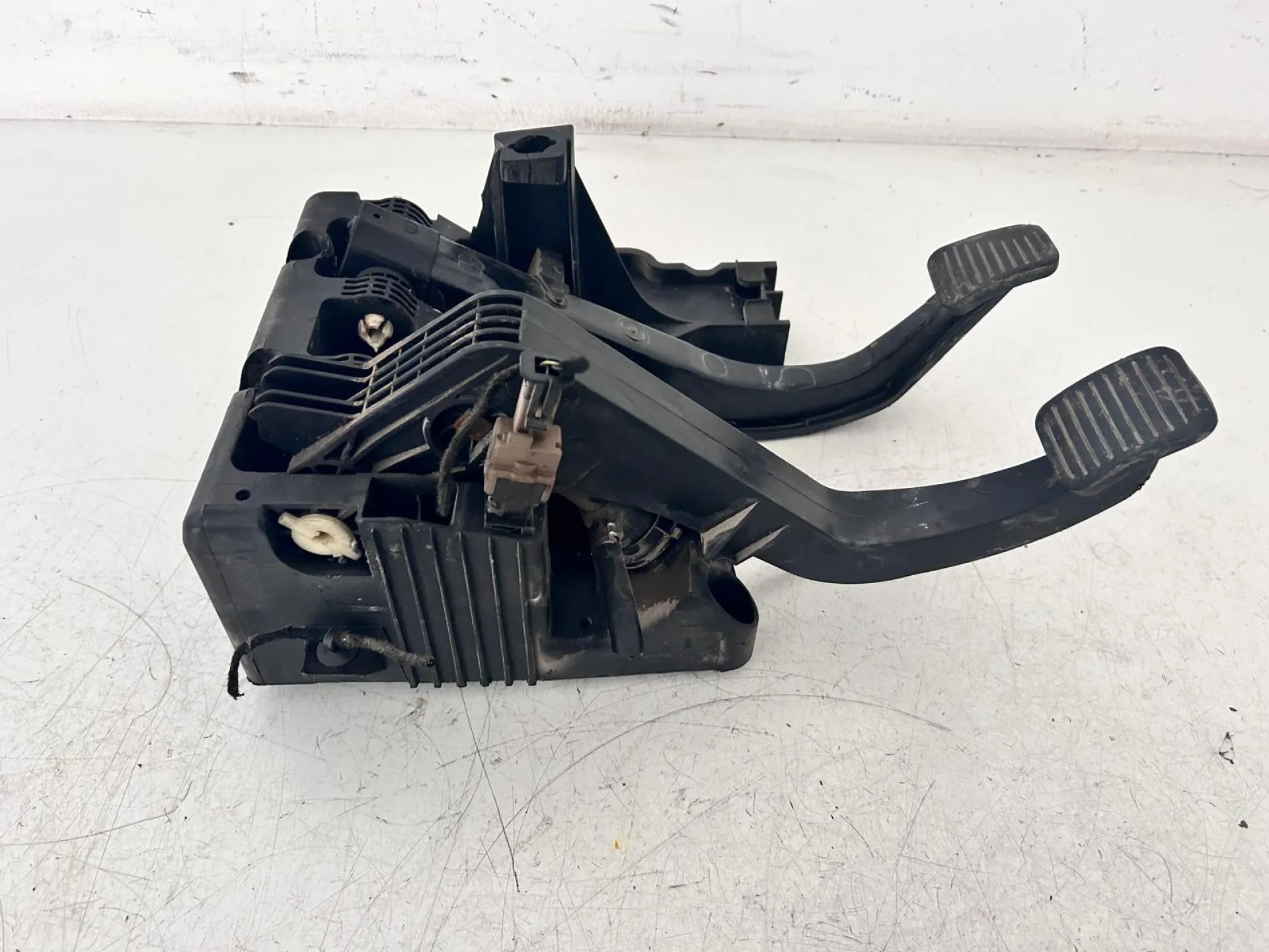 PEDALIERA FRENO + FRIZIONE con codice 1341020080 da FIAT Ducato 5° Serie (06>14)
