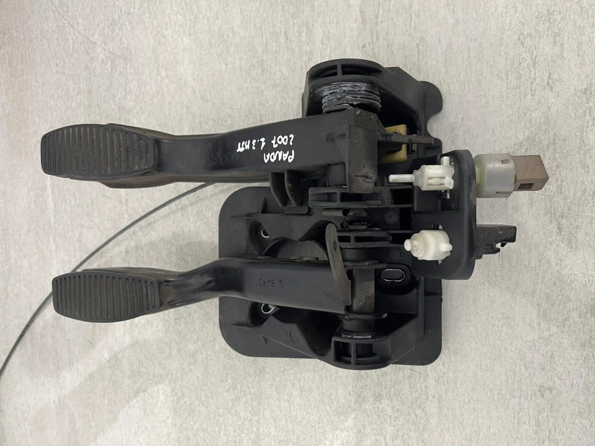 PEDALIERA FRENO + FRIZIONE FIAT Panda 2° Serie 51713636 con codice motore 188A8000 (03>10)