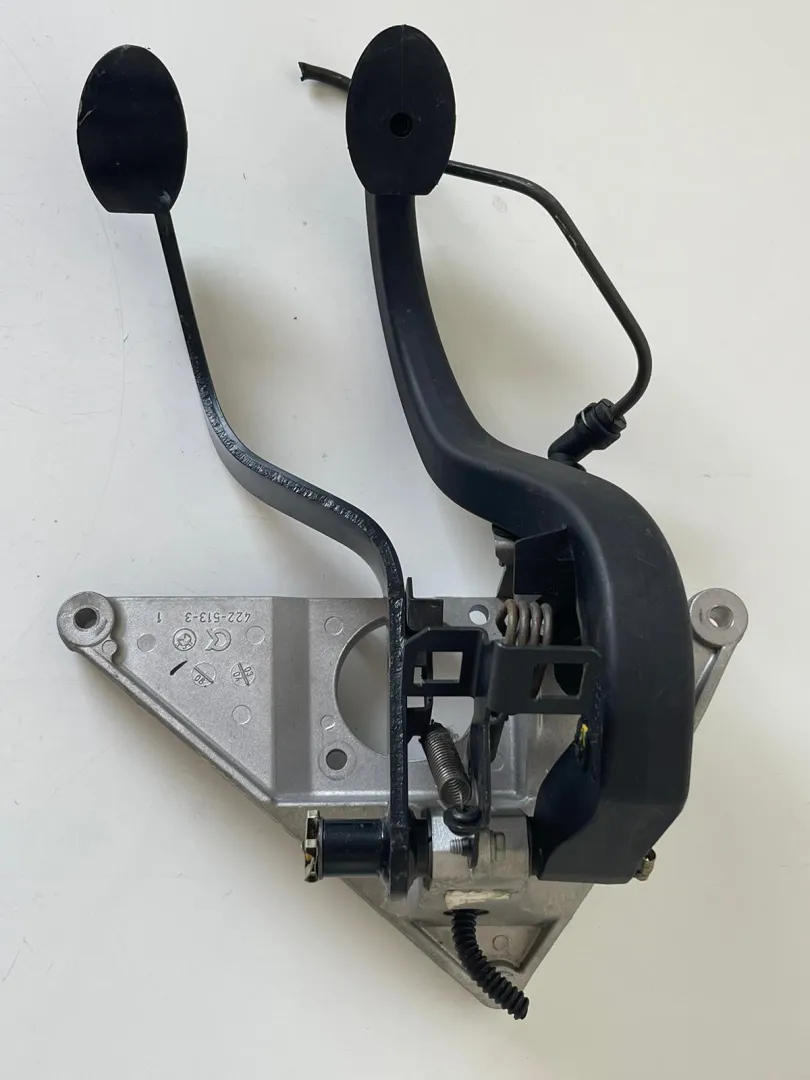 PEDALIERA FRENO + FRIZIONE con codice 1511659 da MINI Cooper 1° Serie (00>06)