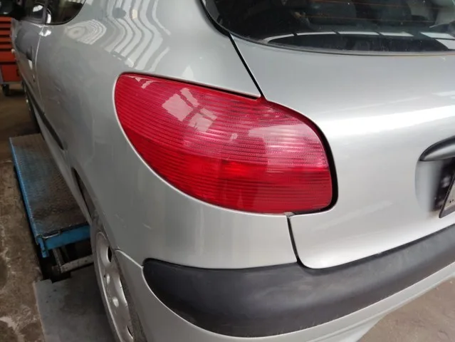 FANALE POST SX INT PEUGEOT 206 98>03