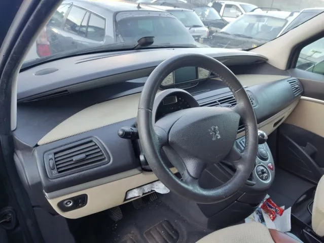 Centr portafusibili PEUGEOT 807 2179cc 2006