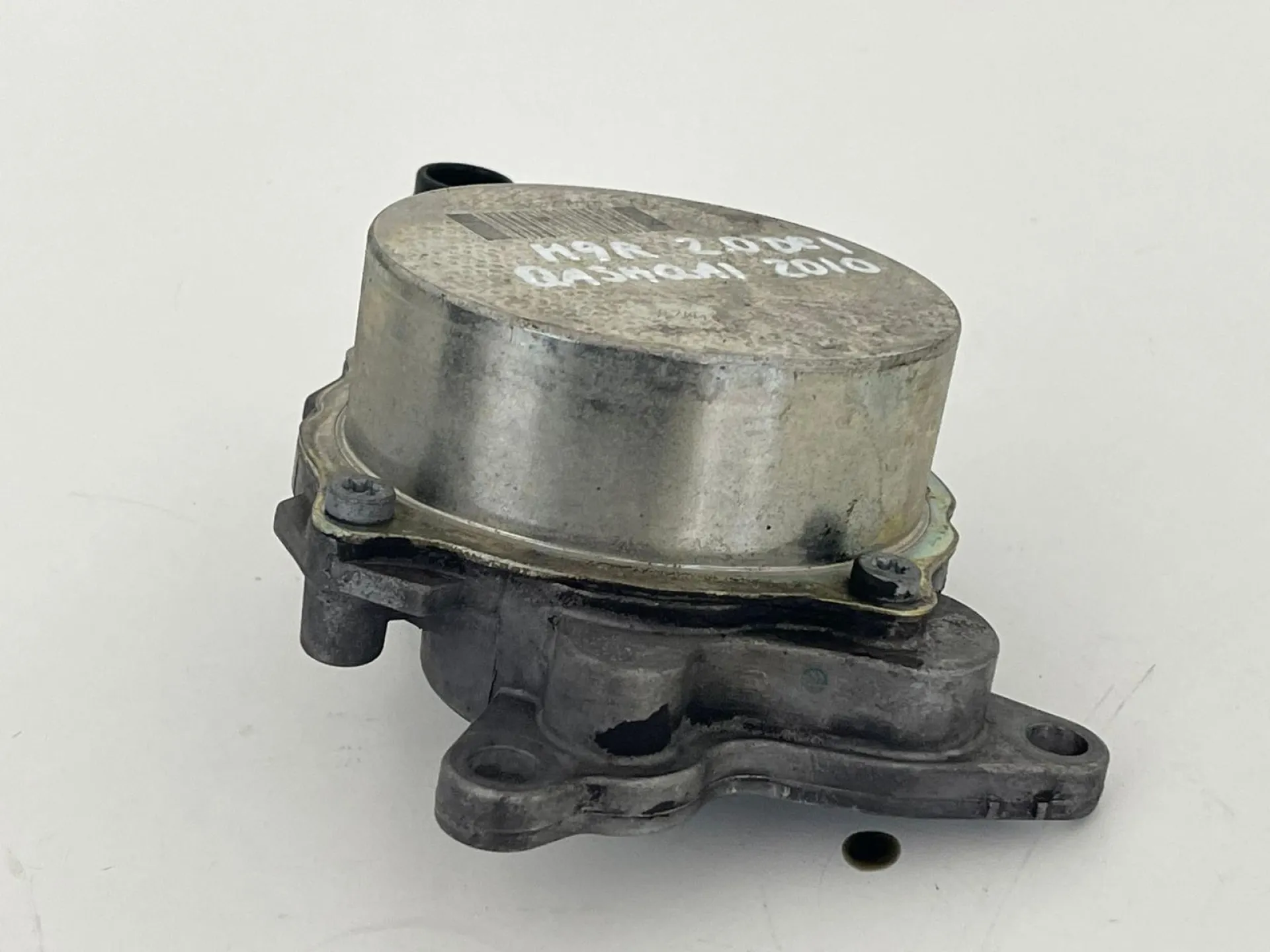 POMPA A VUOTO con codice 146502018R da NISSAN Qashqai 2° Serie con codice motore M9R/M9R Diesel 2000 (10>13)