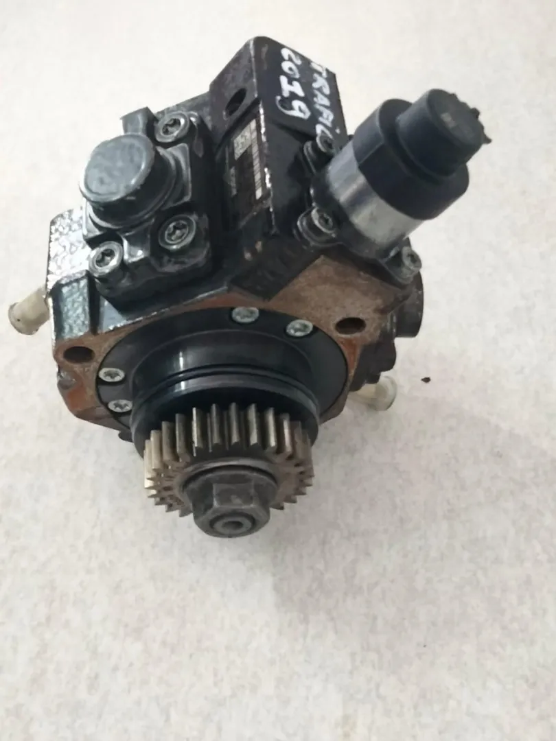 POMPA INIEZIONE DIESEL con codice 0445010406 da RENAULT Trafic Serie Diesel 1600 (14>)
