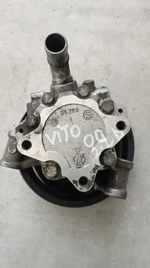 Pompa servosterzo Mercedes Vito 2.2 D del 2000 CODICE RICAMBIO : 91208