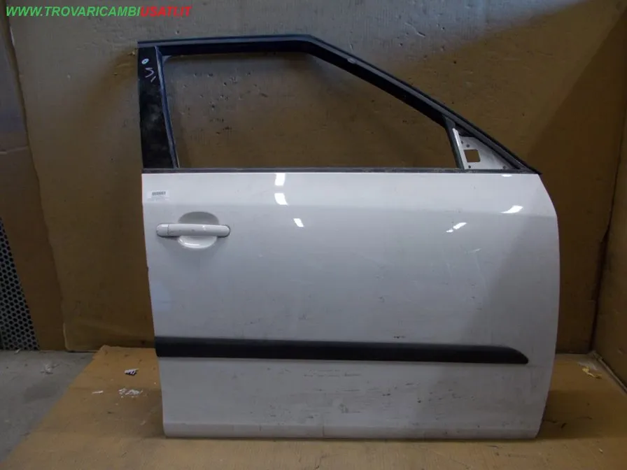 PORTA ANT.D. BIANCA CON ALZACR E SERR SKODA FABIA (54) 5 porte