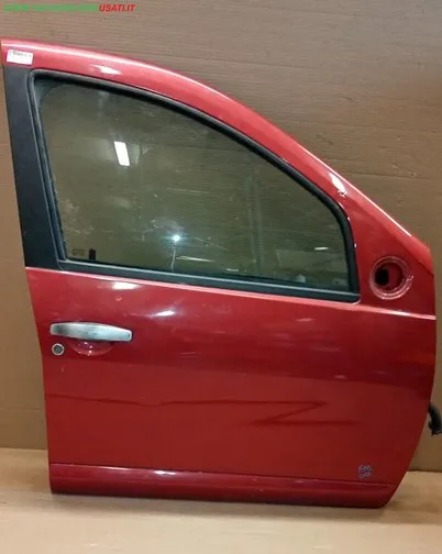PORTA ANT.D. ROSSO MET. CON ALZAV DACIA SANDERO (B90)