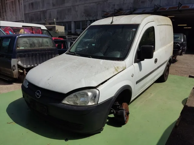 FANALE POST SX EST OPEL COMBO 01>11