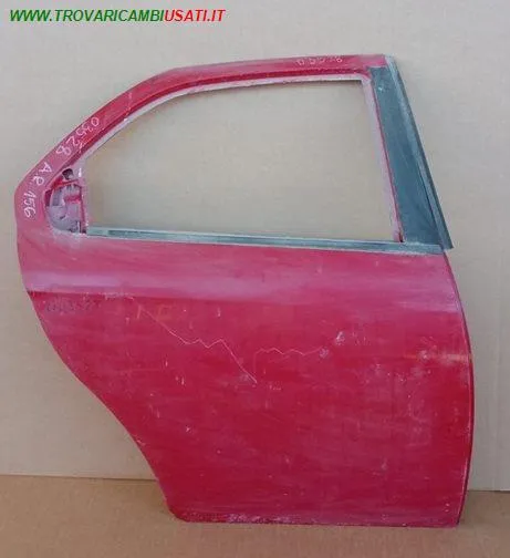 PORTA POST.D. ROSSA ALFA ROMEO 156 Picc. Segno (No Alzavetro - No Serratura)