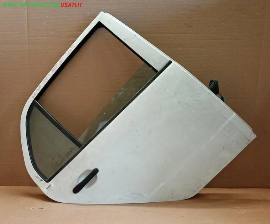PORTA POST.DX. BIANCA SKODA FABIA (6Y) 5 porte / Wagon