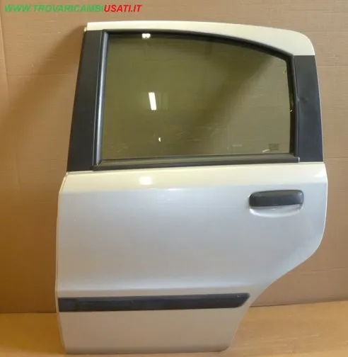 PORTA POST.S. ARGENTO C/ALZ. MAN. FIAT PANDA (169-2Q/3U/0X) FIAT - PANDA - 2003 > 2011 CODICE/I: 999-U56840 OE 46826583