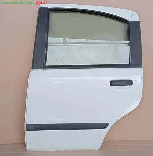 PORTA POST.S. BIANCA C/ALZ. MAN.(no serr) (P.ga Lat.) FIAT - PANDA - 2003 > 2011 CODICE/I: OE 46826583 999-U61204 999-U61204