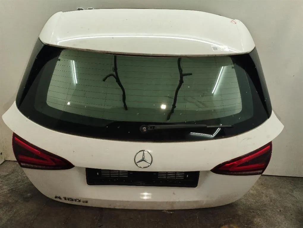 PORTELLONE POSTERIORE COMPLETO MERCEDES Classe A Serie (W177) A1777401400 608915(K9K) (18>)