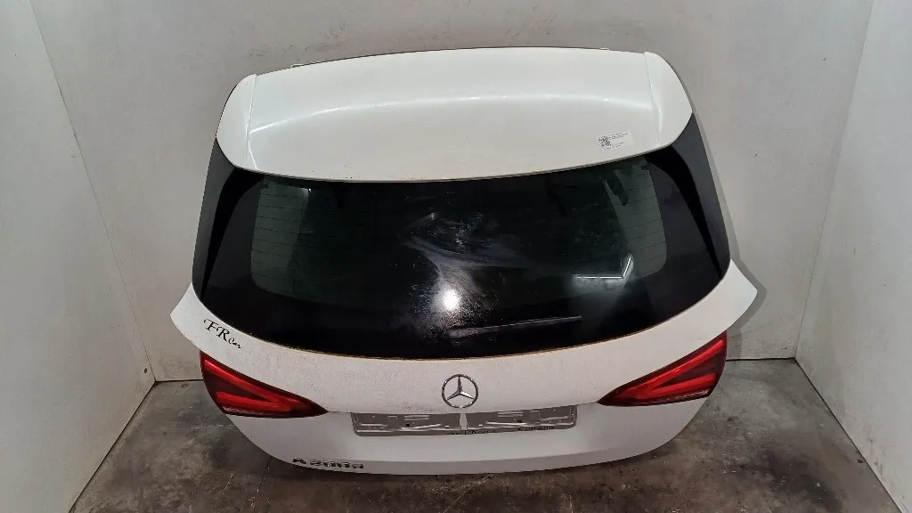 PORTELLONE POSTERIORE COMPLETO MERCEDES Classe A Serie (W177) A1777401400 654920 (18>)