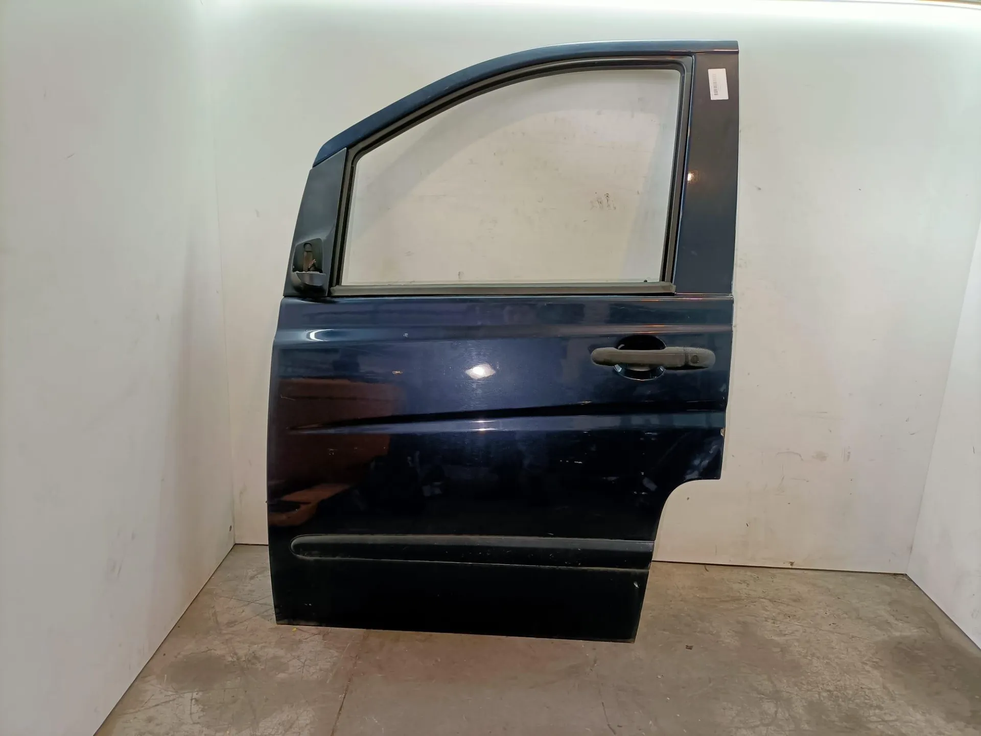 PORTIERA ANTERIORE SINISTRA con codice 57197 da MERCEDES Vito W639 2° Serie (03>14)