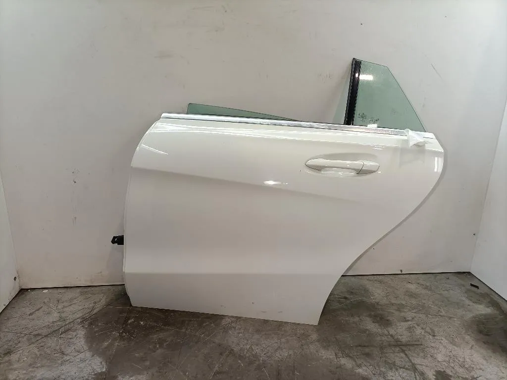 PORTIERA POSTERIORE SINISTRA con codice A1177300105 da MERCEDES CLA Shooting Brake (15>>)